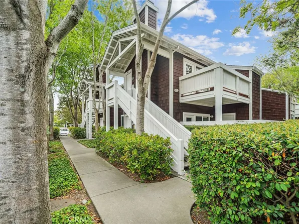 238 Marina Lakes Dr, Richmond, CA 94804