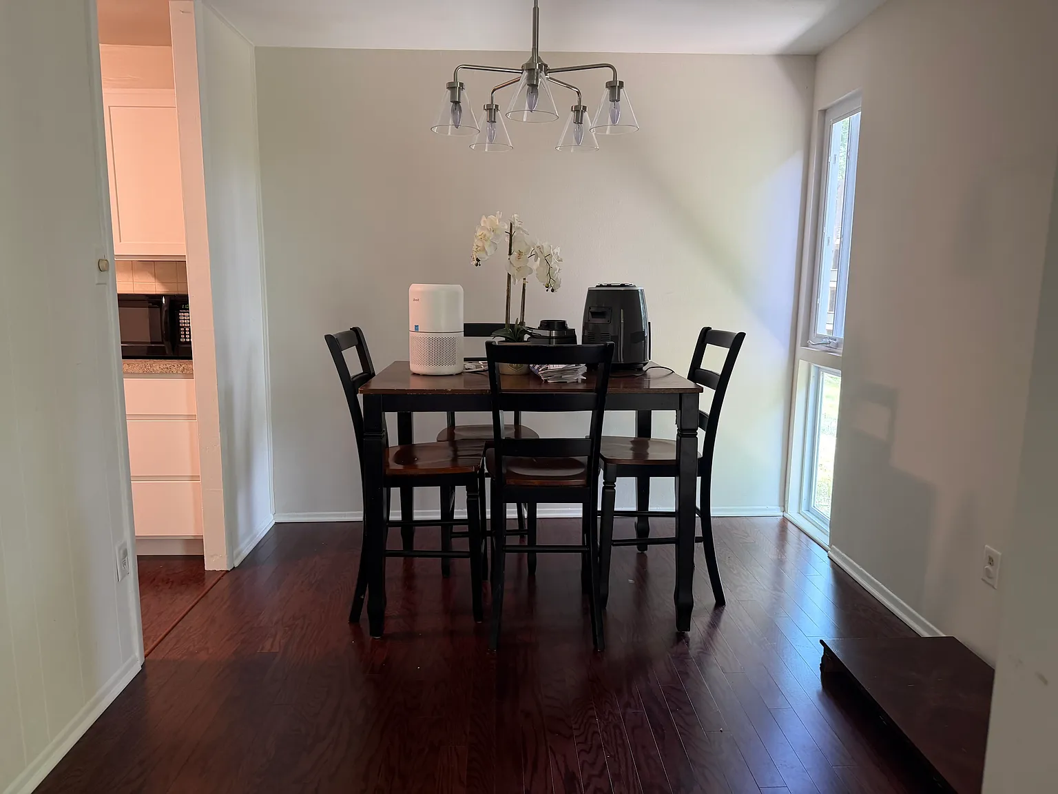 2 bed, 886 sqft, $1,900 — Photo 4