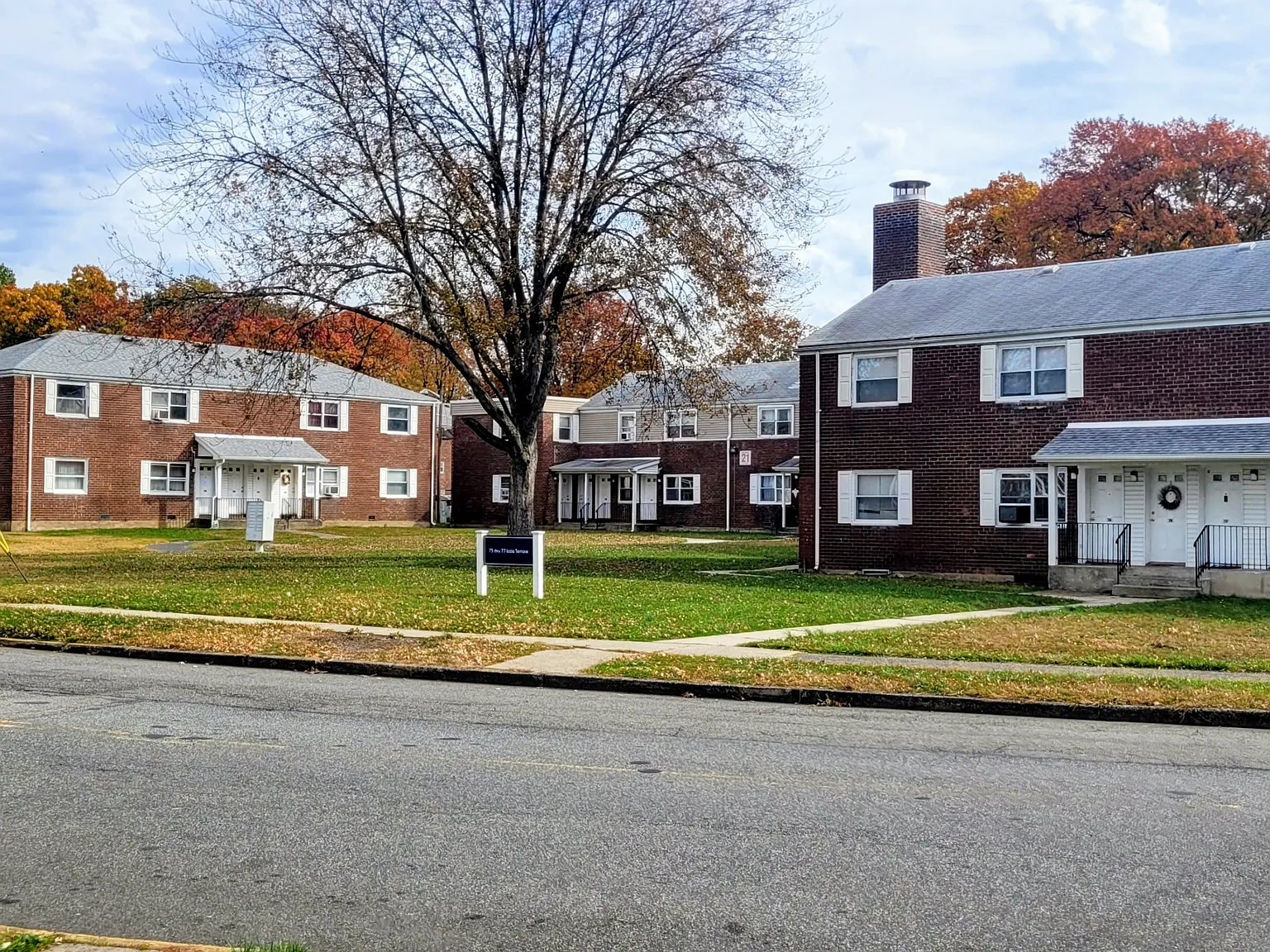 2 bed, 700 sqft, $2,175 — Photo 1