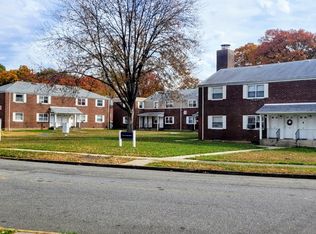 122B 14th Ave #122B, Elmwood Park, NJ 07407