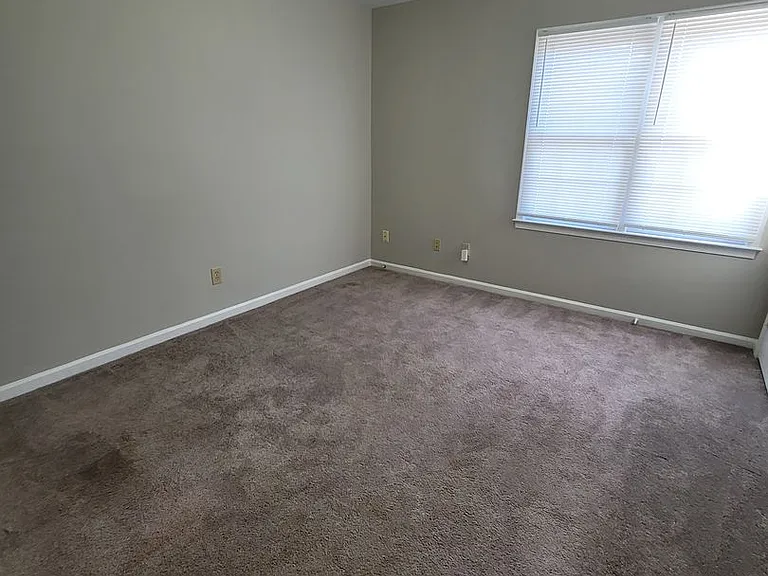 1431 Bailey Cir — Photo 6