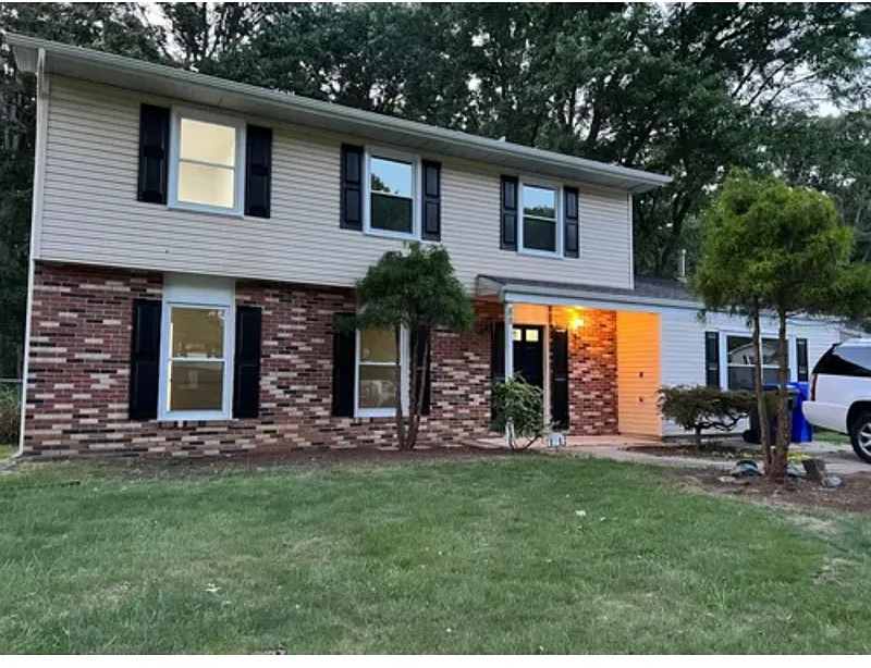 88 Garner Ave photo 1
