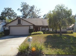 2729 Horseshoe Dr, Plant City, FL 33566