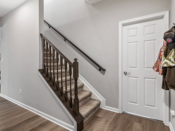 3rd image of 1883 Meridian Springs Ln