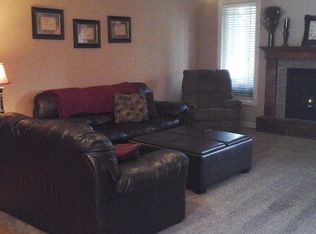 812 E Montarosa Dr, Nixa, MO 65714