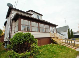 1017 18th St, Two Rivers, WI 54241