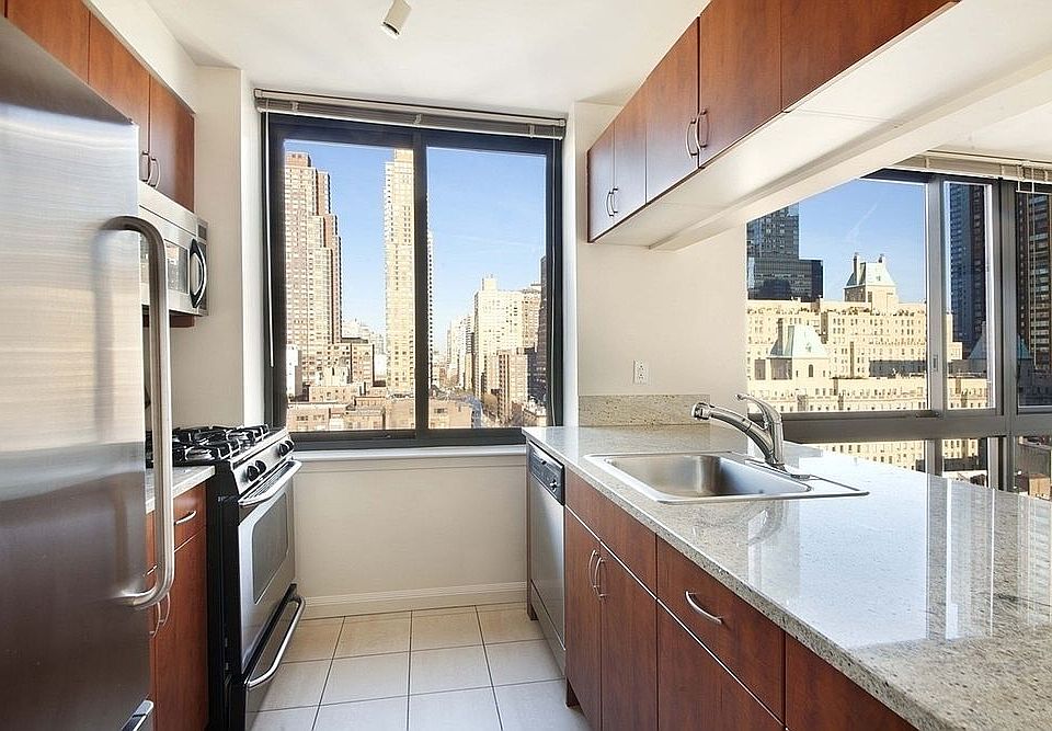 1st image of 400 W 55th St APT 14H