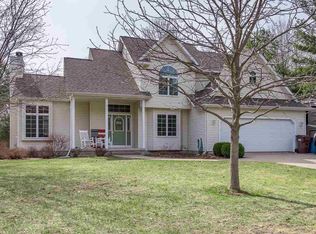 2029 Fantasy Ln, Midland, MI 48642