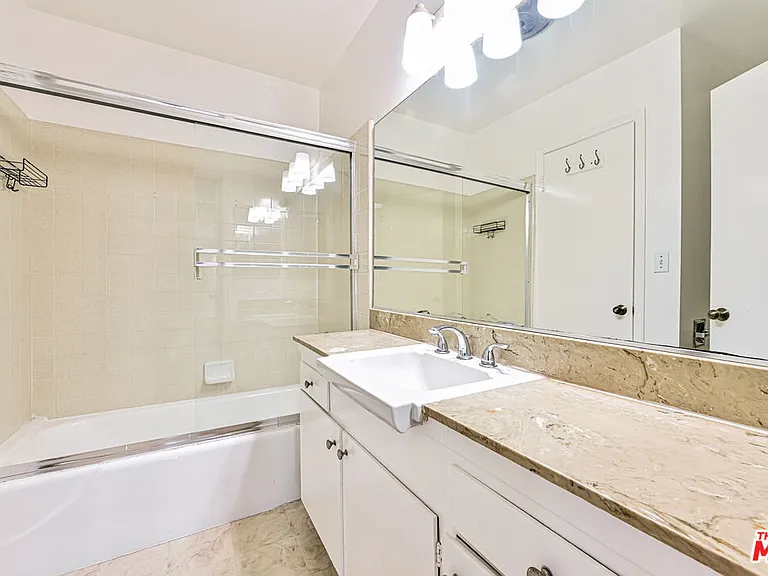 1440 Reeves St #103 — Photo 9