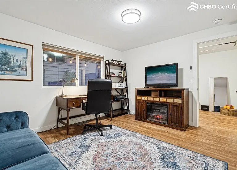 Convertible sofa to bed/ can use as 4th bedroom