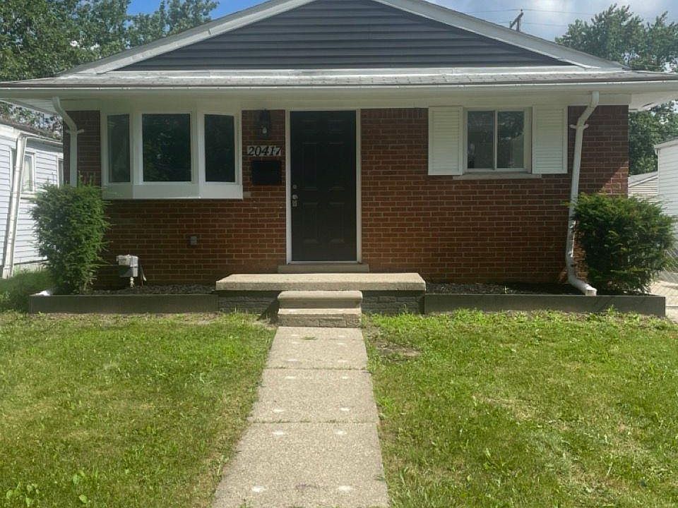 1st image of 20417 Woodward St
