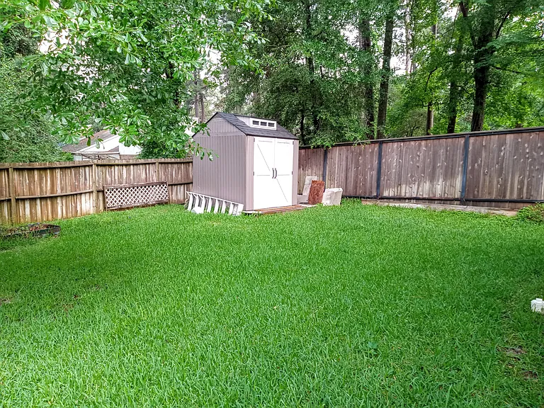 15705 Corinthian Way — Photo 32