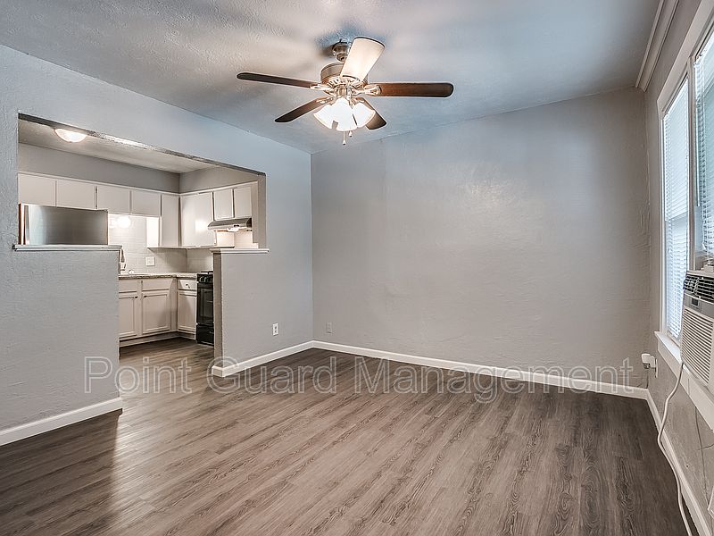 1st image of 415 E Elm Ave #3