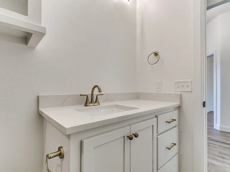 1901 Hollow Crest Ct — Photo 64