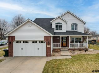 2855 Lawson Dr, Lincoln, NE 68516