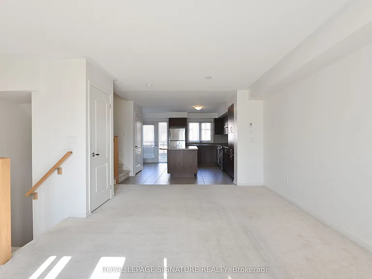 3135 Boxford Cres #6 — Photo 4