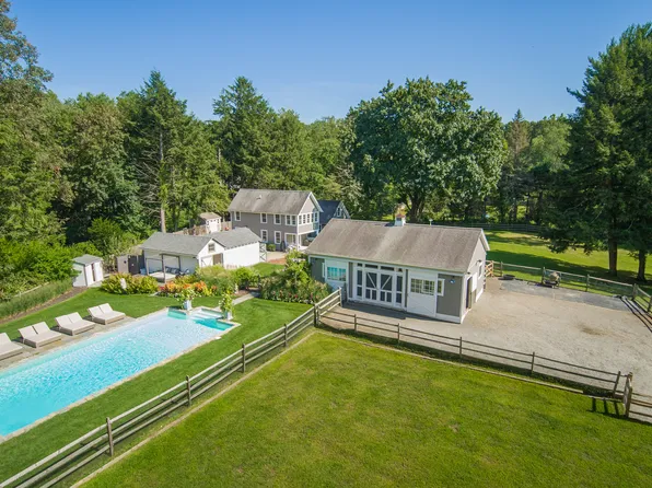 160 Cedar Road, Fairfield, CT 06890