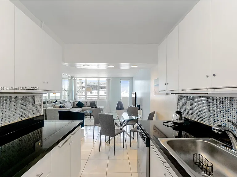 100 Lincoln Rd #1043 — Photo 4