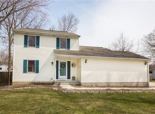 859 Robinwood Ave, Sheffield Lake, OH 44054