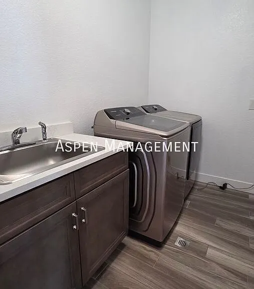6699 W Yale Ave — Photo 33