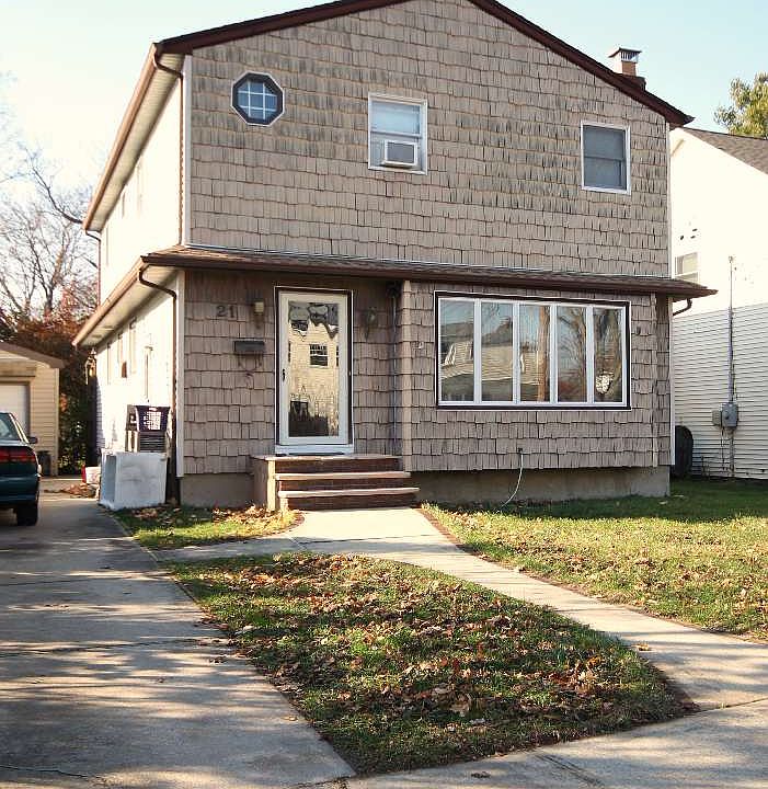 1st image of 21 S Lerisa St