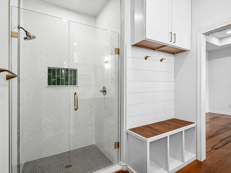 5726 Barkridge Dr — Photo 15