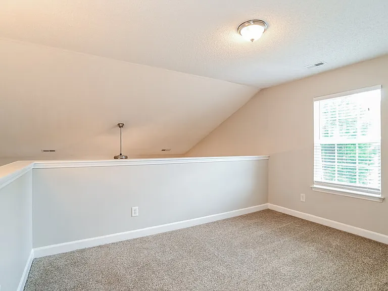 604 Overlook Rd — Photo 11