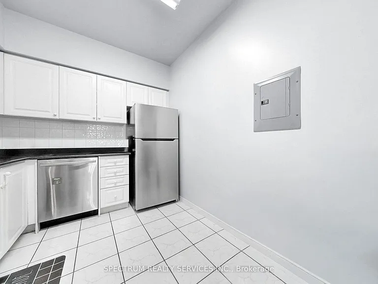 2628 McCowan Rd #Penthouse 09 — Photo 8