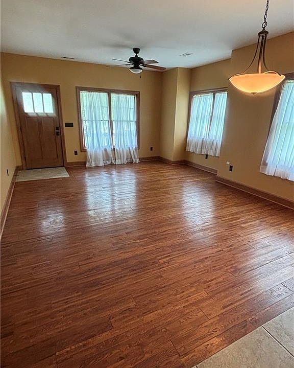 604 S Cedar St, Ottawa, KS 66067 | Zillow