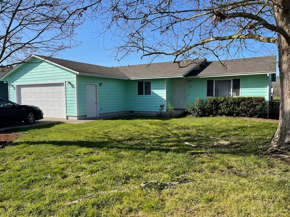 428 Char St, Roseburg, OR 97471