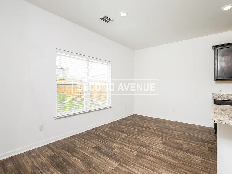 3158 Jackson Smt — Photo 7
