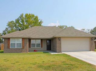 1710 Riley Cir, Alma, AR 72921