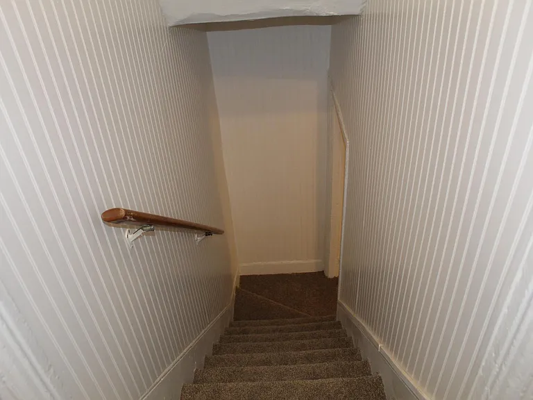 38 E High St — Photo 23