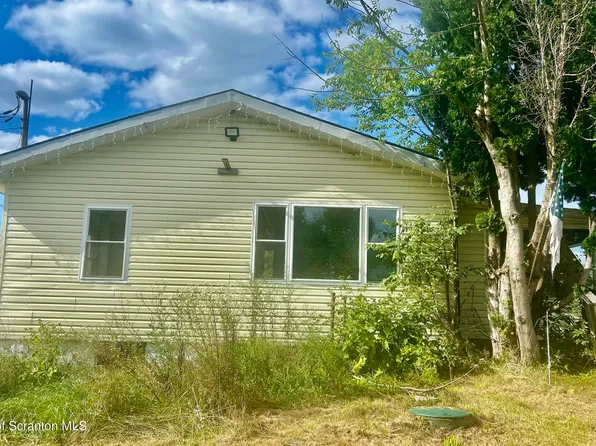 55 3rd St, Union Dale, PA 18470