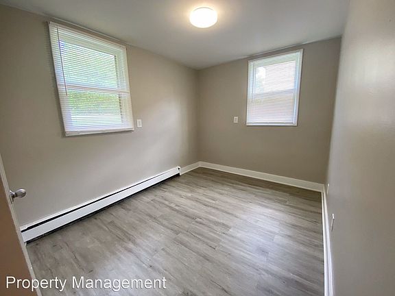 5th image of 1241 Hoffman Ave #4