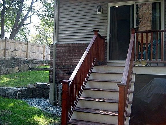3rd image of 115 Elm St Unit 6
