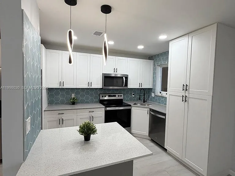 2041 NW 81st Ave #426 — Photo 3