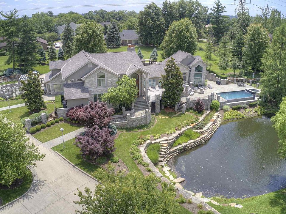 875 Squire Oaks Dr, Villa Hills, KY 41017 Zillow
