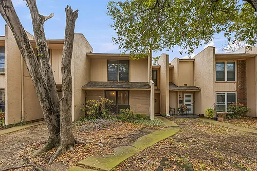 438 Arborview Dr Photo 1