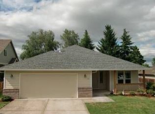 1417 Begonia Ave, Forest Grove, OR