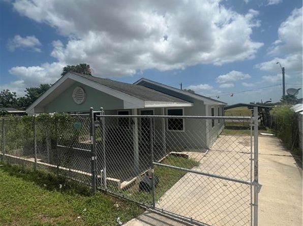 12802 Apache Dr
