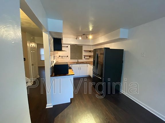 4th image of 1119 Fayette St