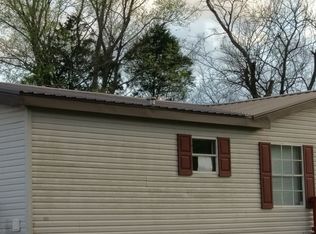 5832 Lobelville Hwy, Linden, TN 37096
