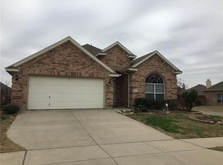 8244 Edgepoint Trl, Hurst, TX 76053