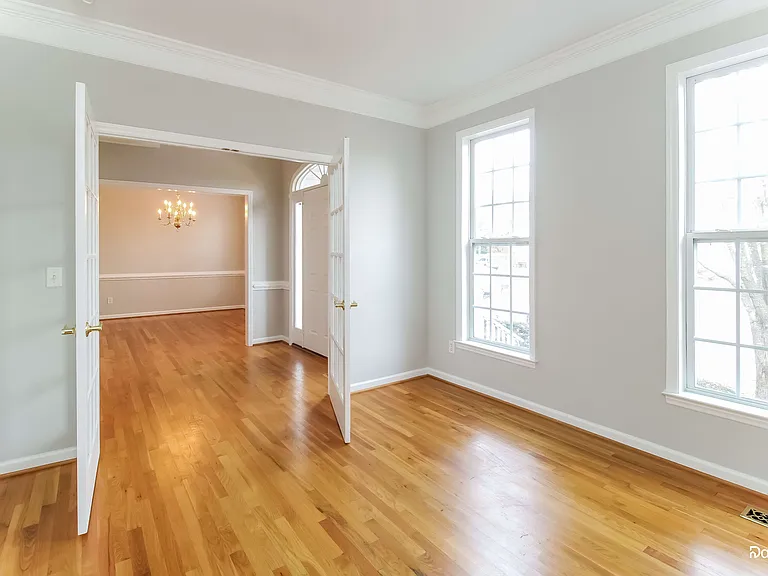 7 Crab Tree Ct — Photo 5