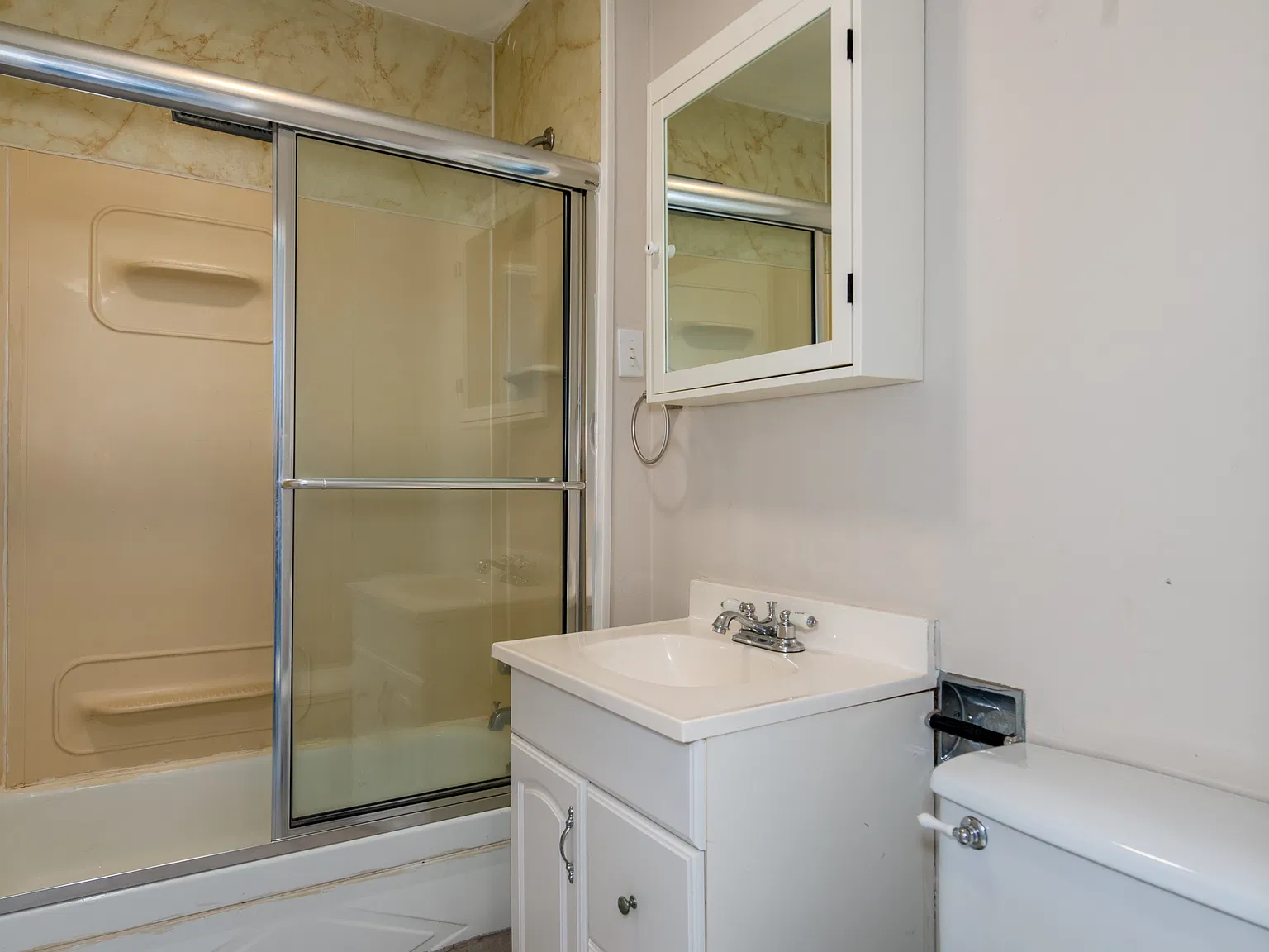 1 bed, $1,095 — Photo 3