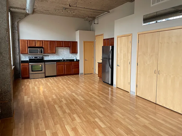521 S 7th St #220 — Photo 4