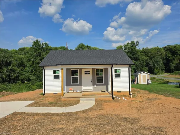454 Loach St, Asheboro, NC 27203