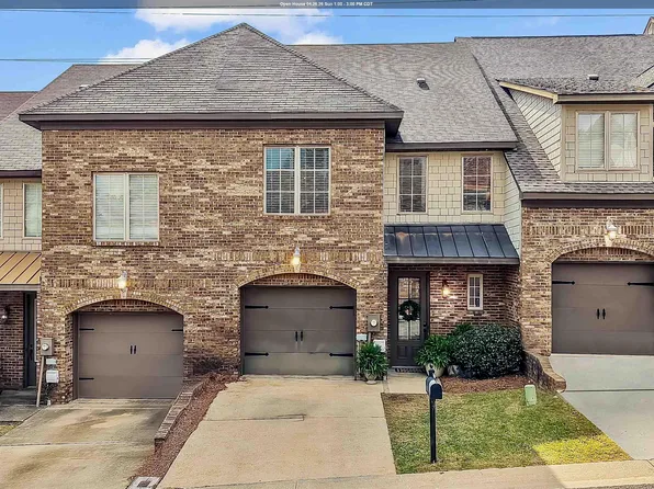 675 Flag Cir, Hoover, AL 35226