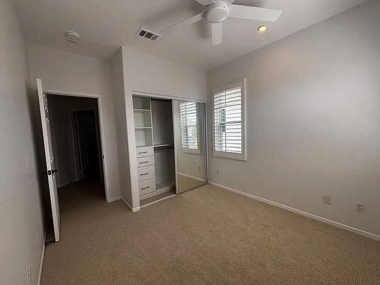 634 Compass Ct — Photo 8